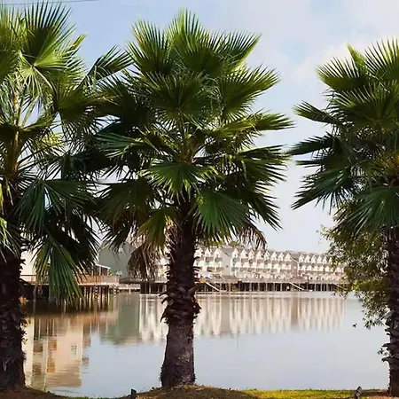 ☆Live On The Water! Lake Palmetto Palm W/ Patio - 10Min To Downtown & Beaches☆ Charleston Exterior photo
